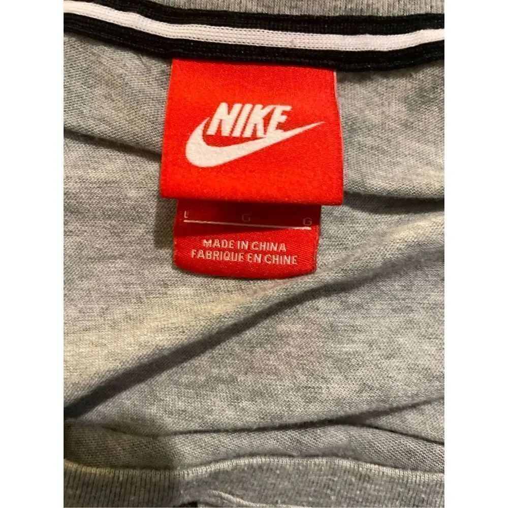 Nike Long Sleeve Gray with Black Lettering Swoosh Logo Size Large - Picture 7 of 9